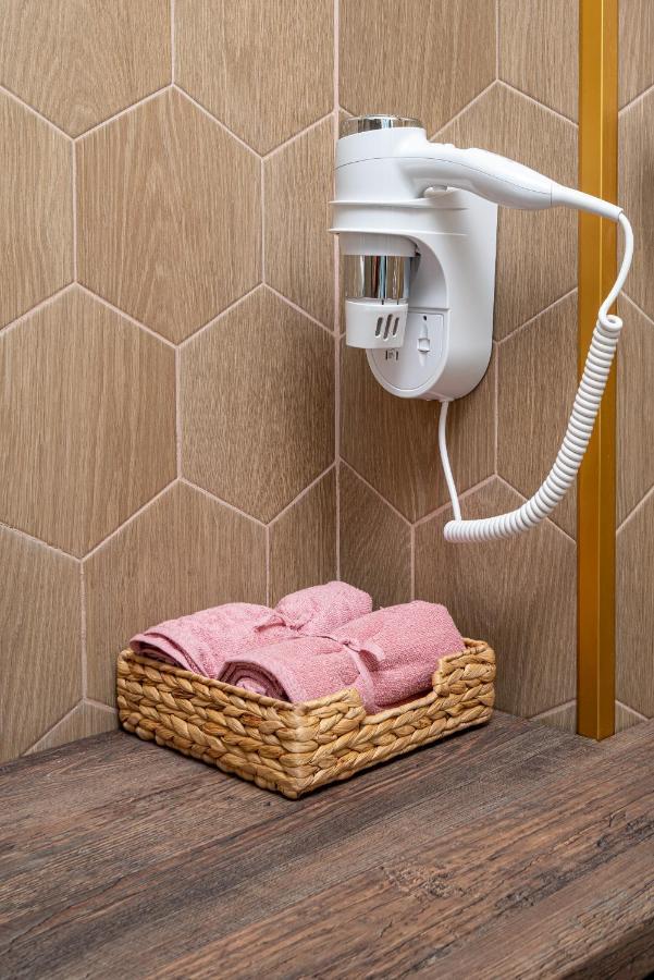 Amazon - DeLuxe One Bedroom Boekarest Buitenkant foto